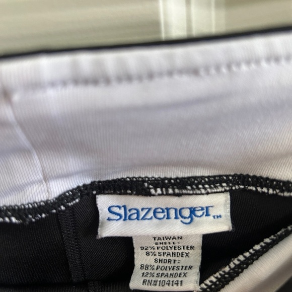EUC Slazenger size Large black athletic golf skort. Zipper pockets. Flattering. - Picture 4 of 9